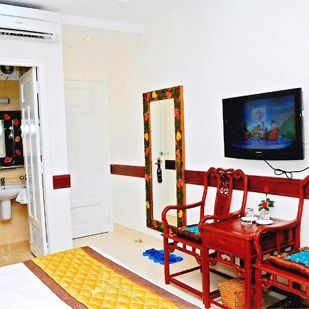 Hoang Thanh Thuy Airport Hotel 1 - Gan Am Thuc Dem Cho Hoang Hoa Tham Ho Chi Minh-staden Exteriör bild
