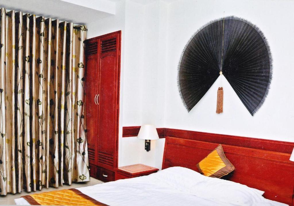 Hoang Thanh Thuy Airport Hotel 1 - Gan Am Thuc Dem Cho Hoang Hoa Tham Ho Chi Minh-staden Exteriör bild