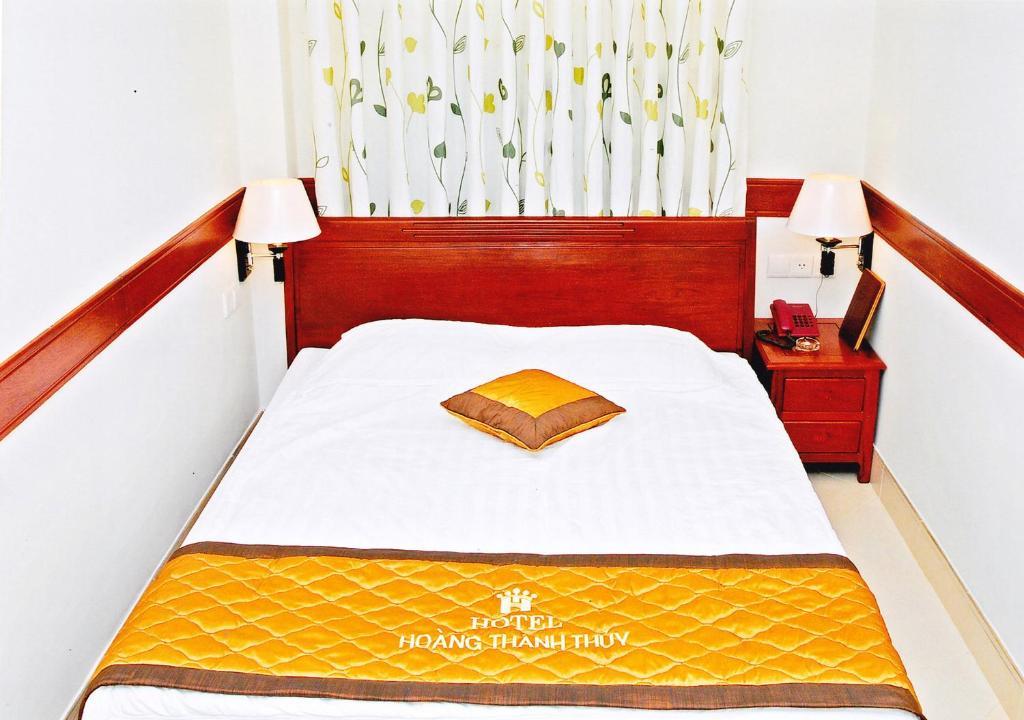Hoang Thanh Thuy Airport Hotel 1 - Gan Am Thuc Dem Cho Hoang Hoa Tham Ho Chi Minh-staden Rum bild