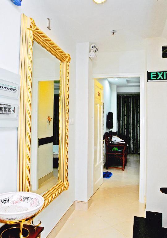 Hoang Thanh Thuy Airport Hotel 1 - Gan Am Thuc Dem Cho Hoang Hoa Tham Ho Chi Minh-staden Rum bild