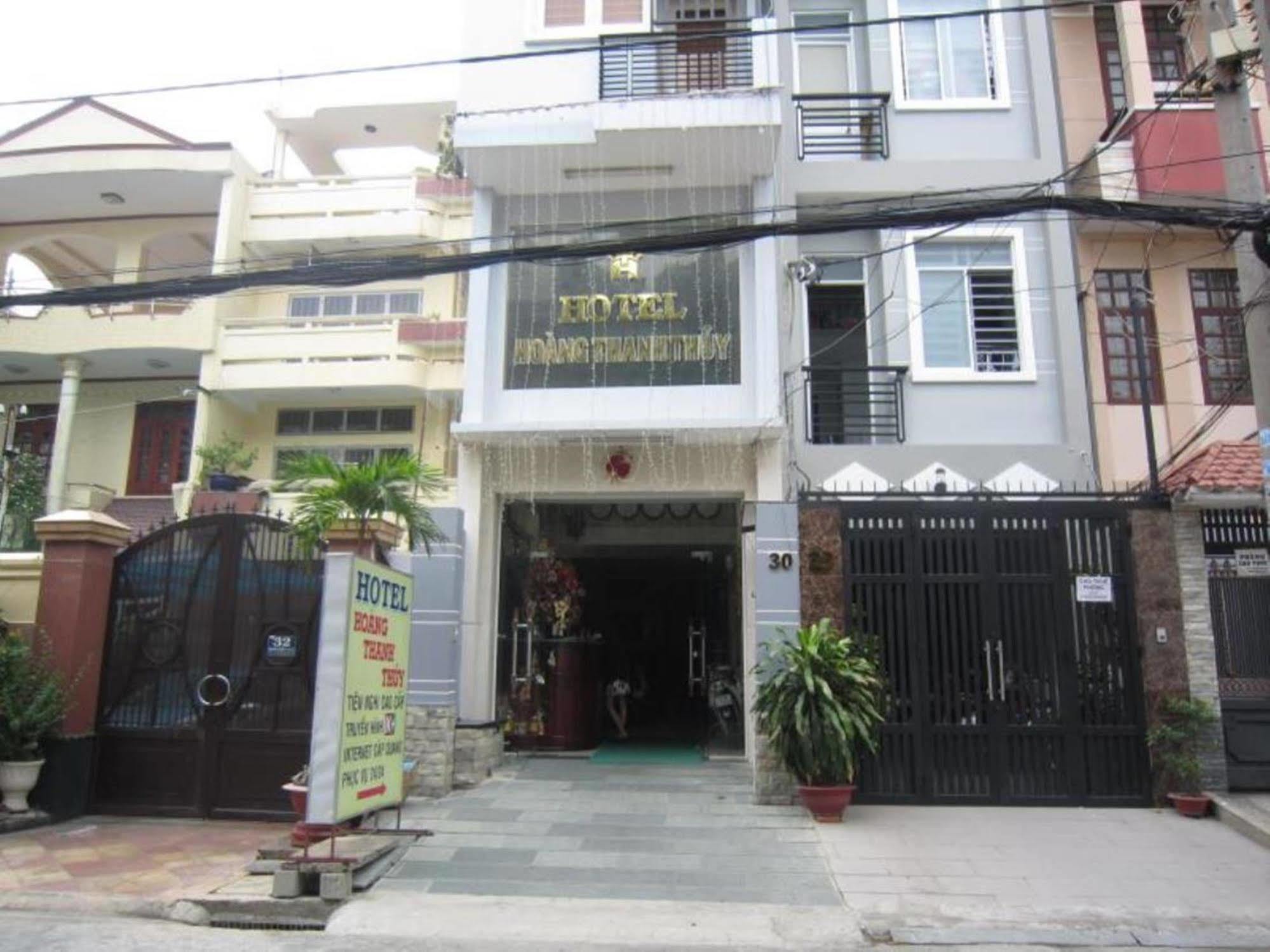 Hoang Thanh Thuy Airport Hotel 1 - Gan Am Thuc Dem Cho Hoang Hoa Tham Ho Chi Minh-staden Exteriör bild