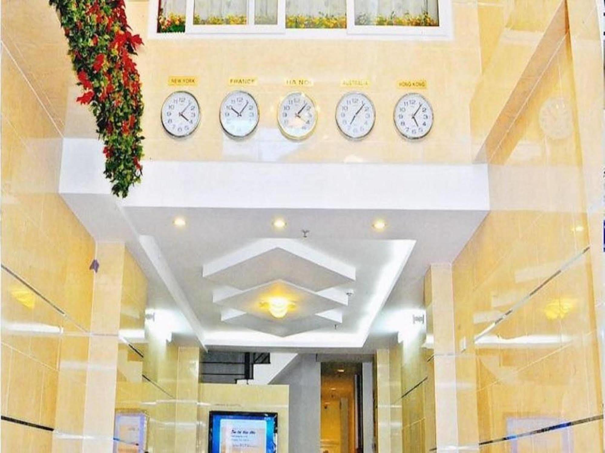 Hoang Thanh Thuy Airport Hotel 1 - Gan Am Thuc Dem Cho Hoang Hoa Tham Ho Chi Minh-staden Exteriör bild