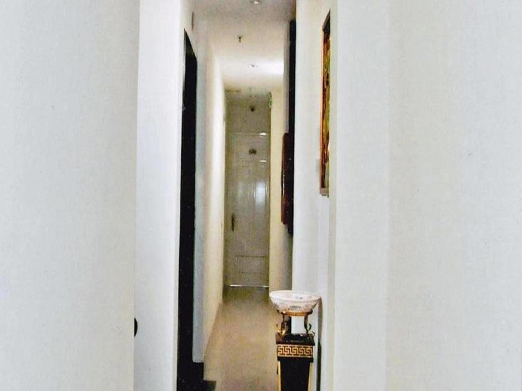 Hoang Thanh Thuy Airport Hotel 1 - Gan Am Thuc Dem Cho Hoang Hoa Tham Ho Chi Minh-staden Exteriör bild