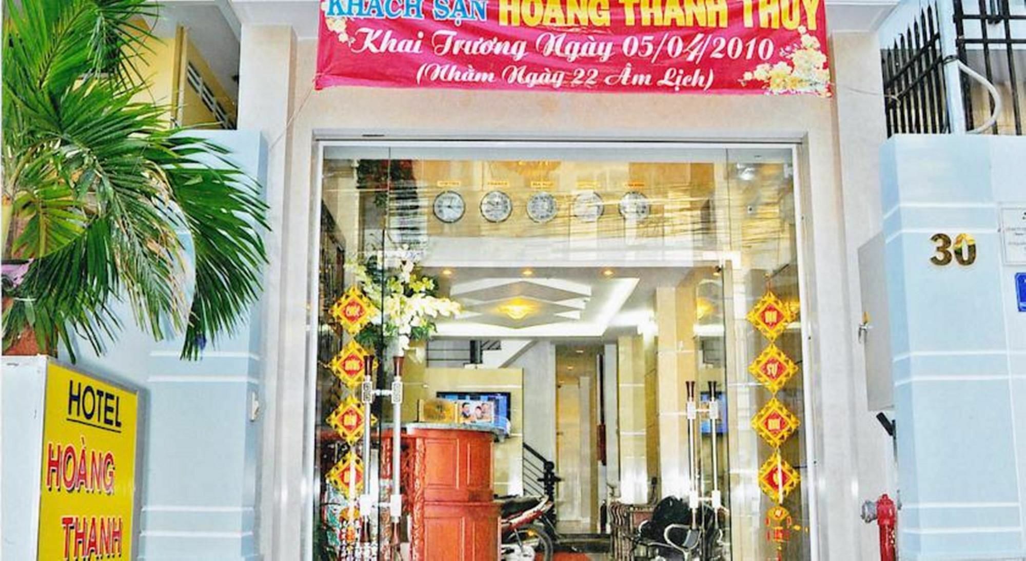 Hoang Thanh Thuy Airport Hotel 1 - Gan Am Thuc Dem Cho Hoang Hoa Tham Ho Chi Minh-staden Exteriör bild